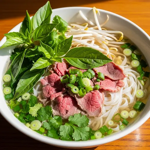 Hình ảnh một bát phở Việt Nam