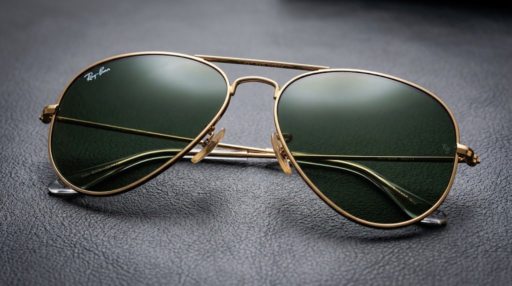Chi tiết thiết kế tròng giọt nước và tròng G-15 huyền thoại của Ray-Ban Aviator